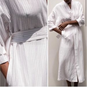 Lunya Linen Bathrobe